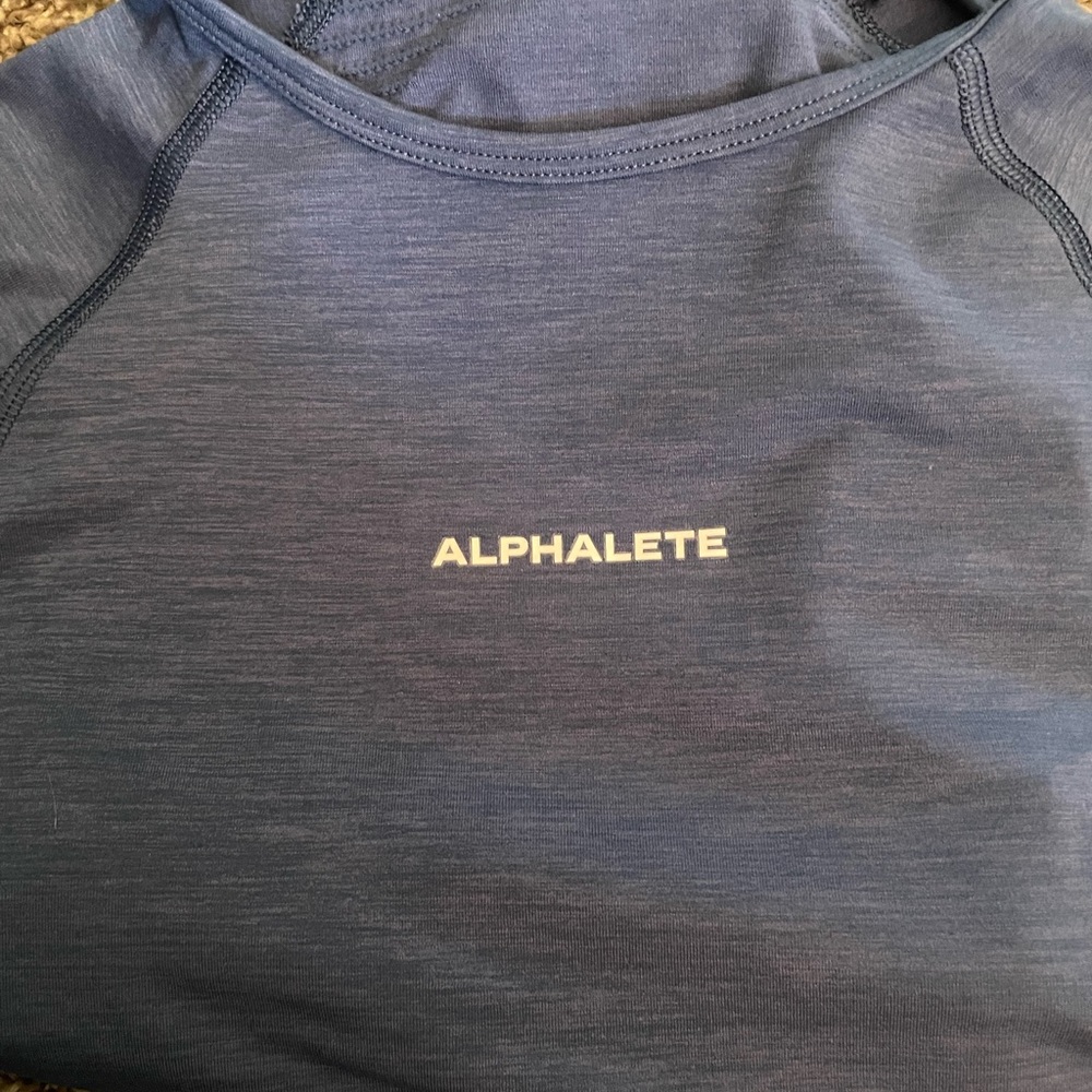 Alphalete Crop Top